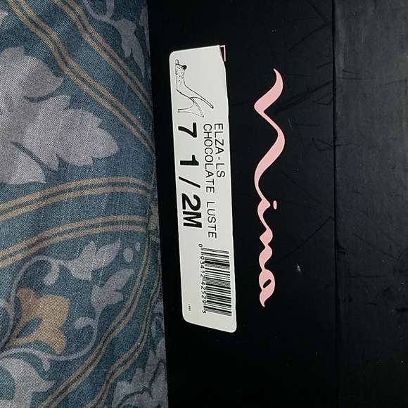 🎉Beautiful Brown Heels🎉 - Picture 3 of 4